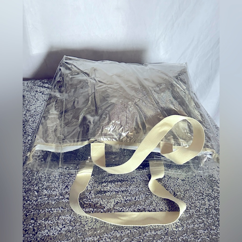 COPY - Sunnylife Silver Metallic Carry Me Tote - Picture 9 of 14
